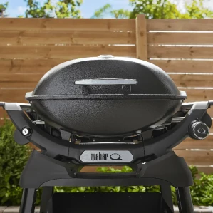 Газовый гриль Weber Q 2200N с боковыми столиками и компактной подставкой