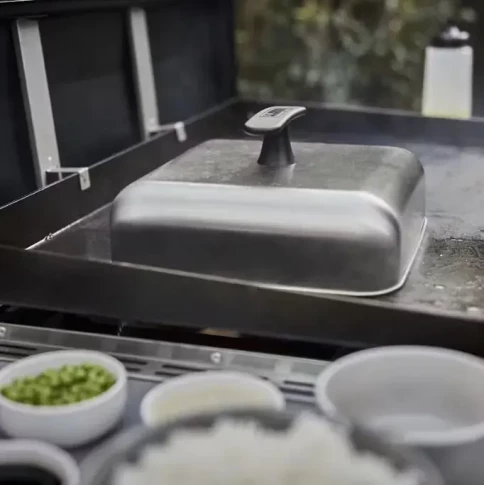 Крышка для жарки Weber  в Краснодаре