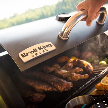 Угольный барельный гриль-коптильня Broil-King Regal OFFSET 400